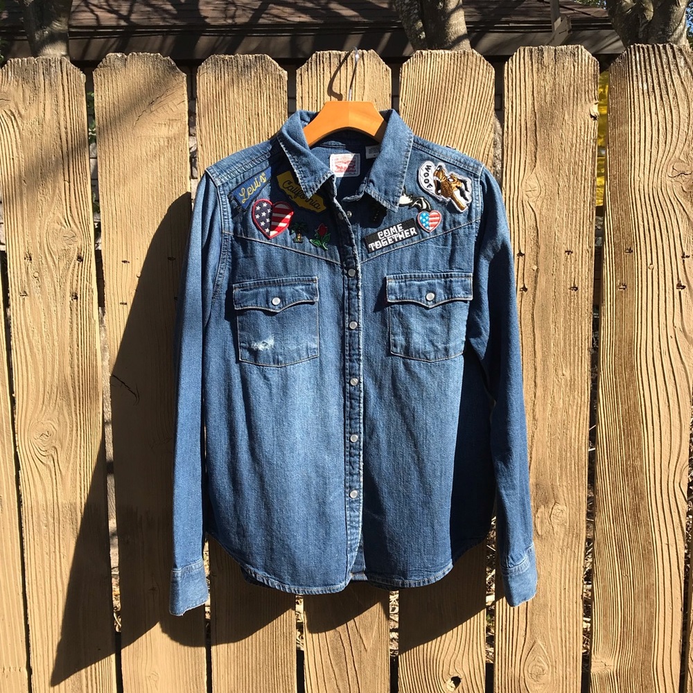 Levi’s Denim Button-Down - image 1